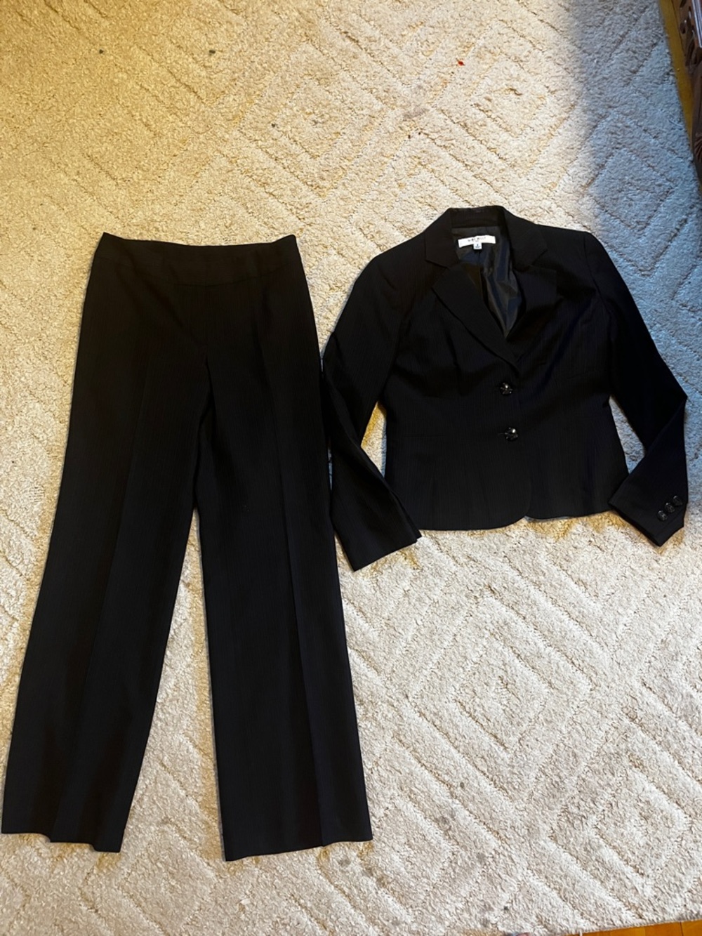 Nine West Women's classic suit  Black w blue Pinstripes  blazer pants  set  SZ 4